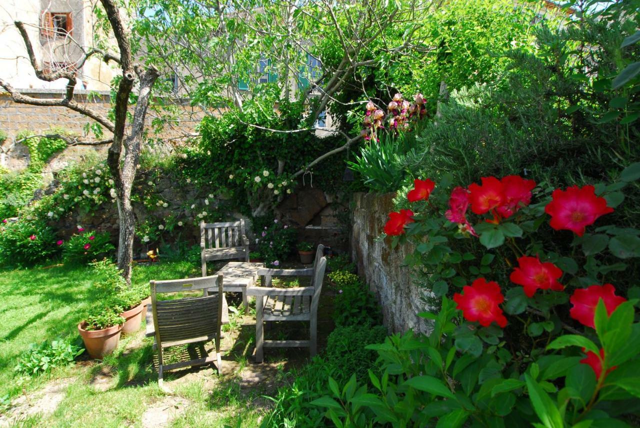 Casa Con Vista Mozzafiato Su Civita Di Bagnoregio Villa Lubriano Bagian luar foto